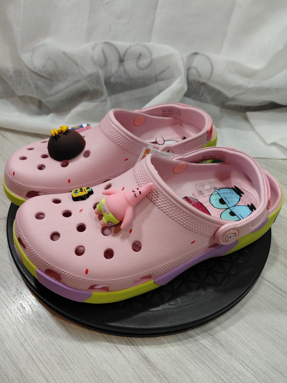 NWT Classic Crocs Patrick Star Themed Clog Limited Edition SIZE W9 M7 - Picture 2 of 15